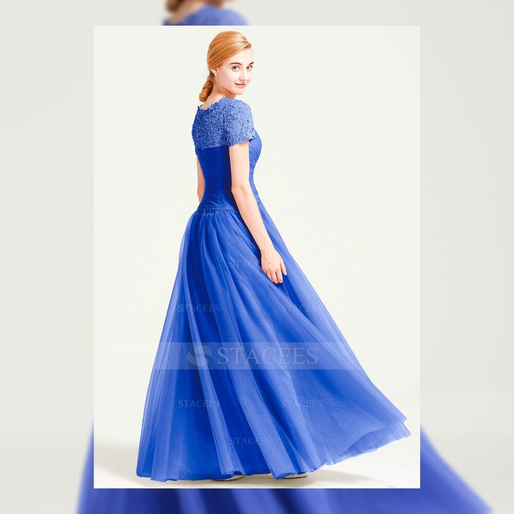 STACEE'S gorgeous formal gown - Picture 4 of 11